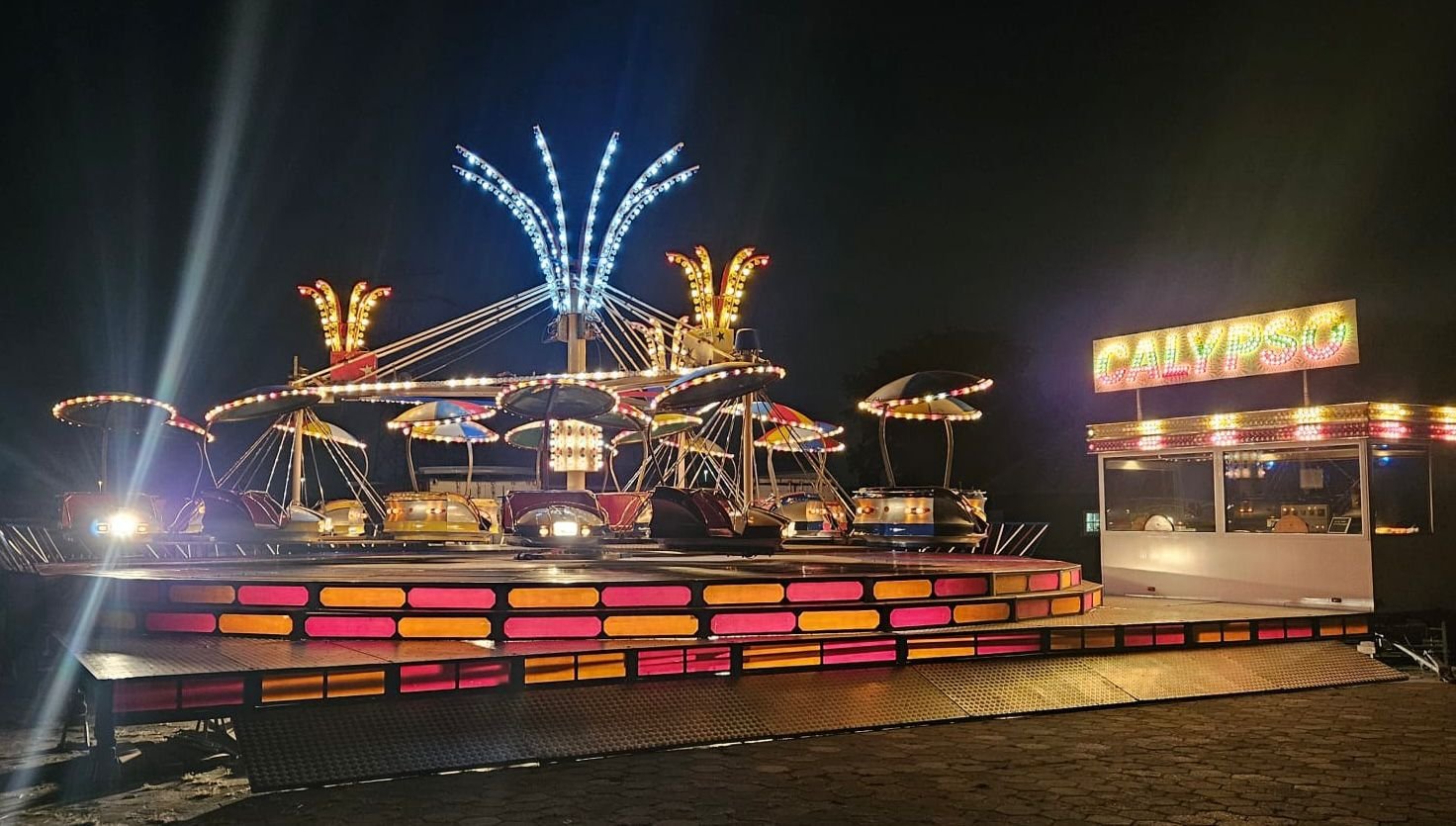 Calypso kermisattractie met lichtshow
