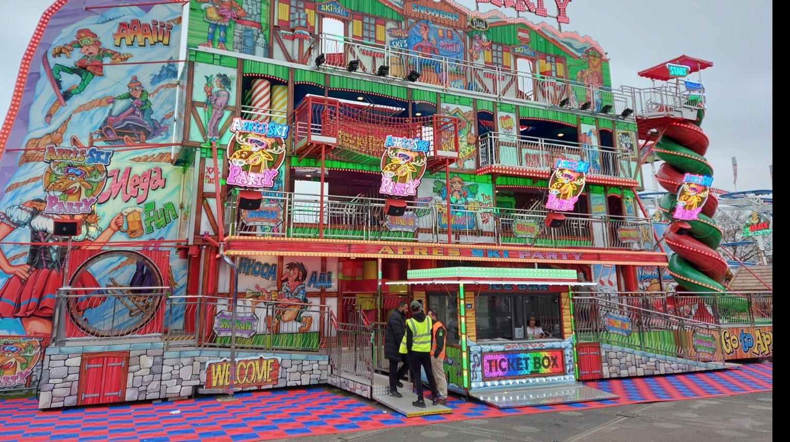 Groot funhouse op evenement